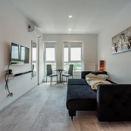 Cozy Penthousestudio Cityview W12 Bükreş Dış mekan fotoğraf